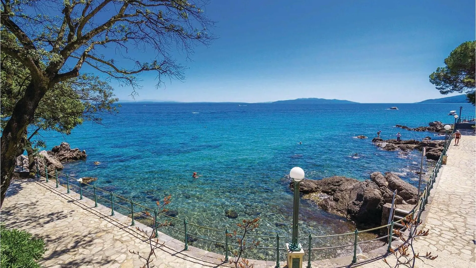 Holiday home 3 Bedroom Lovely Home In Jurdani Croatia